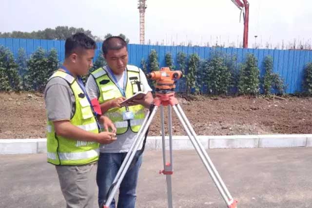 許立新-(1).jpg 許立新-(1).jpg