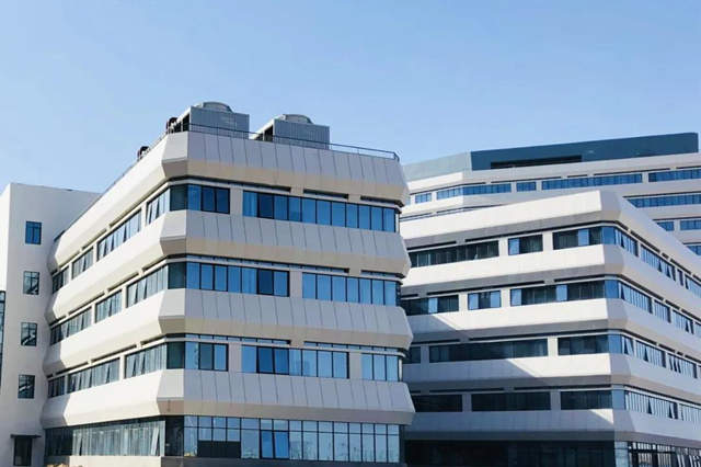 “醫”往無前-1_副本.jpg “醫”往無前-1_副本.jpg