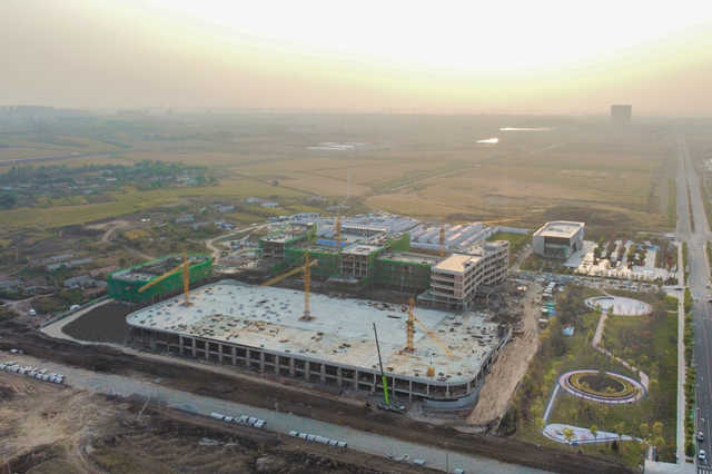 卡倫湖_副本.jpg 卡倫湖_副本.jpg